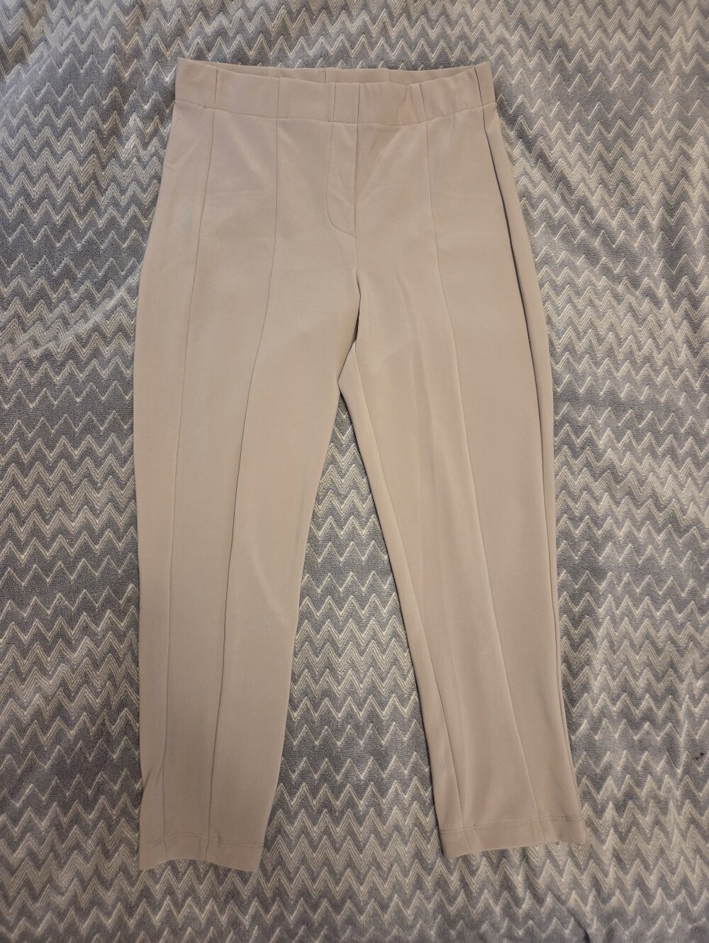 Joseph Ribkoff Pleated Tan Pants